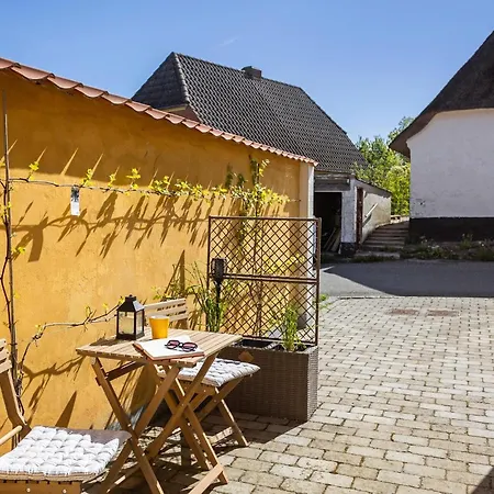 度假居 Awesome In Aero With Wifi 瑟比